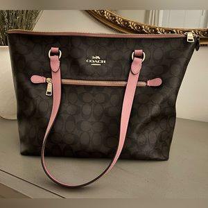 Coach Gallery Tote Purse